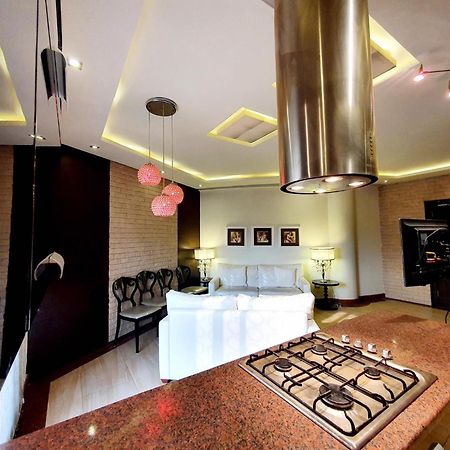 Luxurious Boutique One Bed Apartment In Bahria Town ราวัลปินดี ภายนอก รูปภาพ